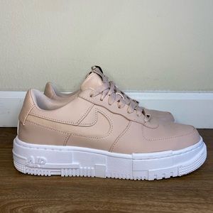 NIKE AIR FORCE 1 PIXEL BEIGE SNEAKERS SIZE 8